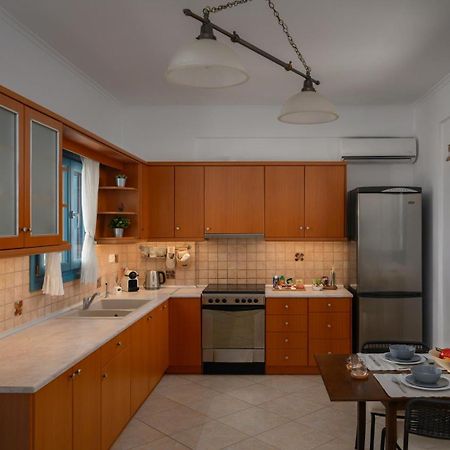 Skarmoutsos Holiday Home Vourvoulos ภายนอก รูปภาพ